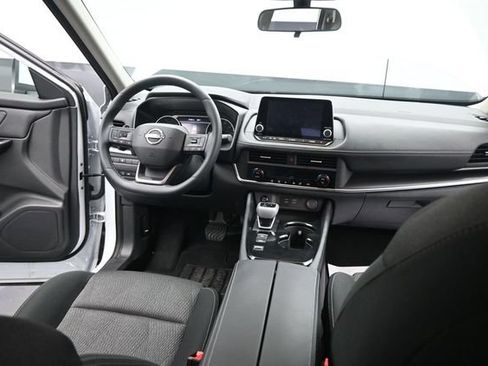 Used 2026 Nissan Rogue SV FWD image 42