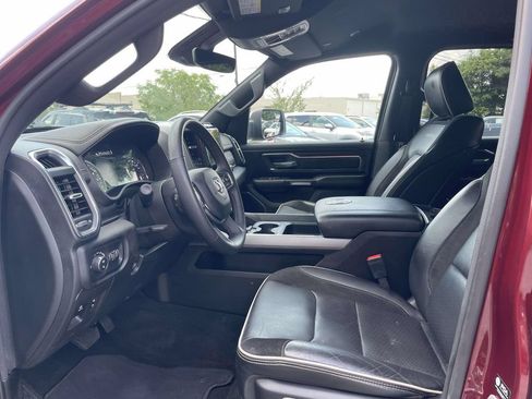 Used 2025 RAM 1500 Laramie AWD/4WD image 15