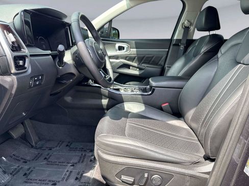 Used 2023 Kia Sorento SX AWD/4WD image 23