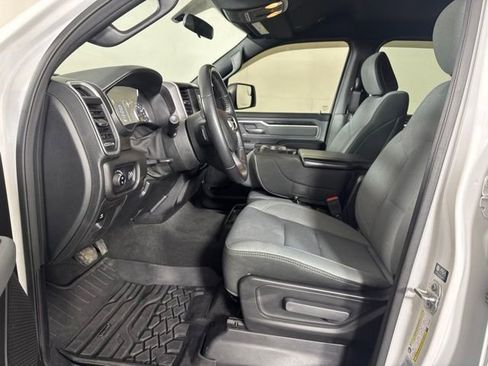 Used 2022 RAM 1500 Big Horn AWD/4WD image 11