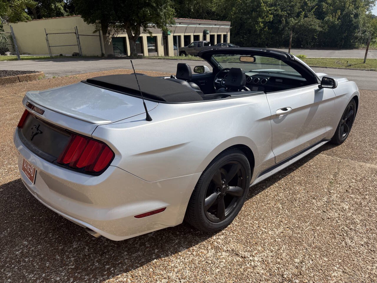 Used 2015 Ford Mustang w/ Equipment Group 051A RWD image 5