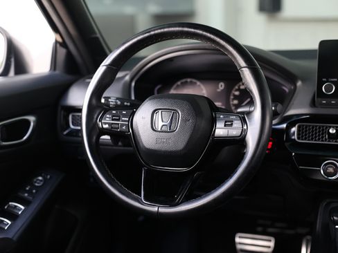 Used 2023 Honda Civic Sport image 32