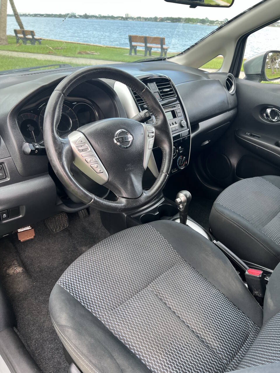 Used 2015 Nissan Versa Note SV FWD image 10