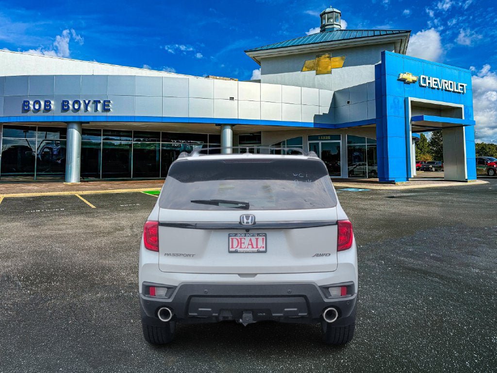 Used 2025 Honda Passport EX-L image 4