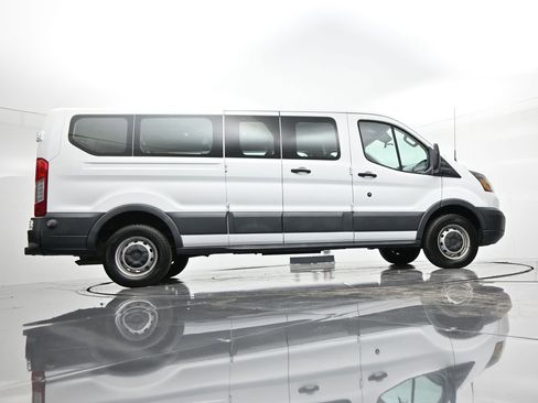 Used 2015 Ford Transit 350 XL RWD image 24