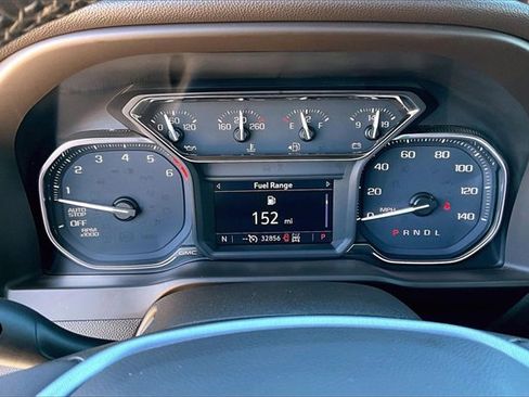 Used 2019 GMC Sierra 1500 SLT w/ SLT Premium Plus Package image 22