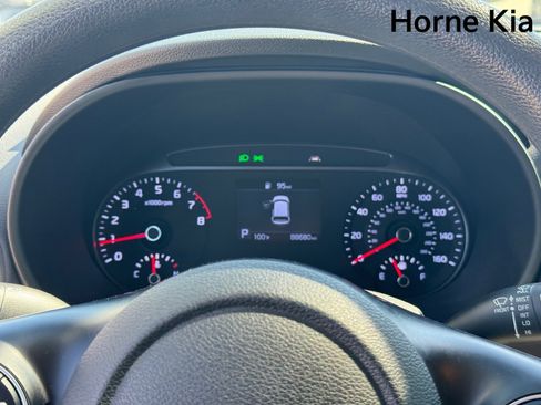 Used 2022 Kia Soul LX w/ Technology Package FWD image 17