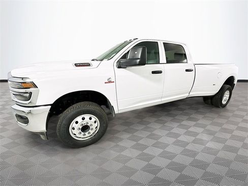 New 2026 RAM 3500 Tradesman w/ Chrome Appearance Group image 24