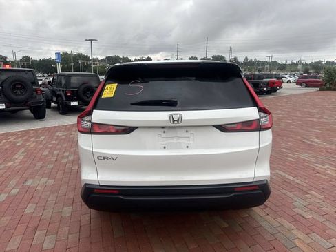 Used 2024 Honda CR-V EX image 13