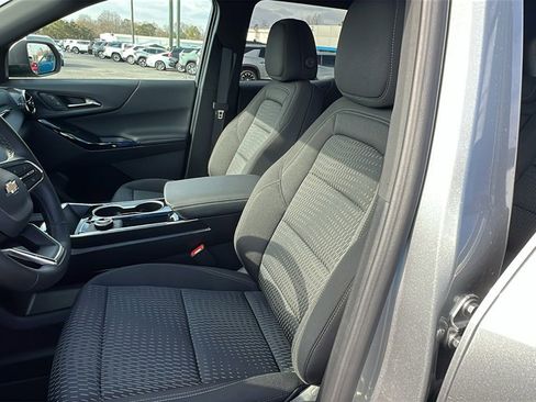 New 2026 Chevrolet Equinox LT image 14