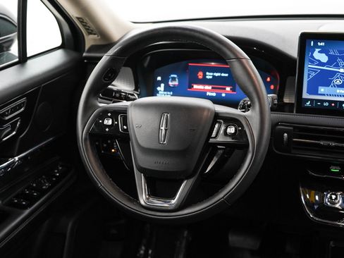 Used 2025 Lincoln Corsair AWD w/ Equipment Group 101A image 14