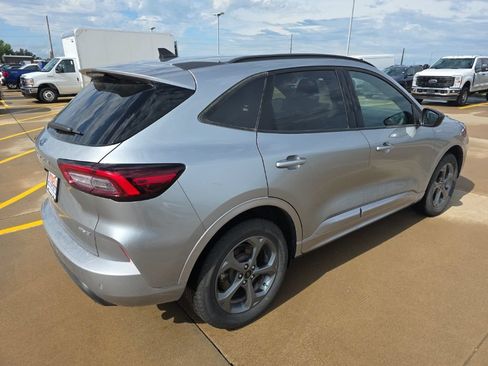 Used 2024 Ford Escape ST-Line w/ Tech Pack #1 AWD/4WD image 5