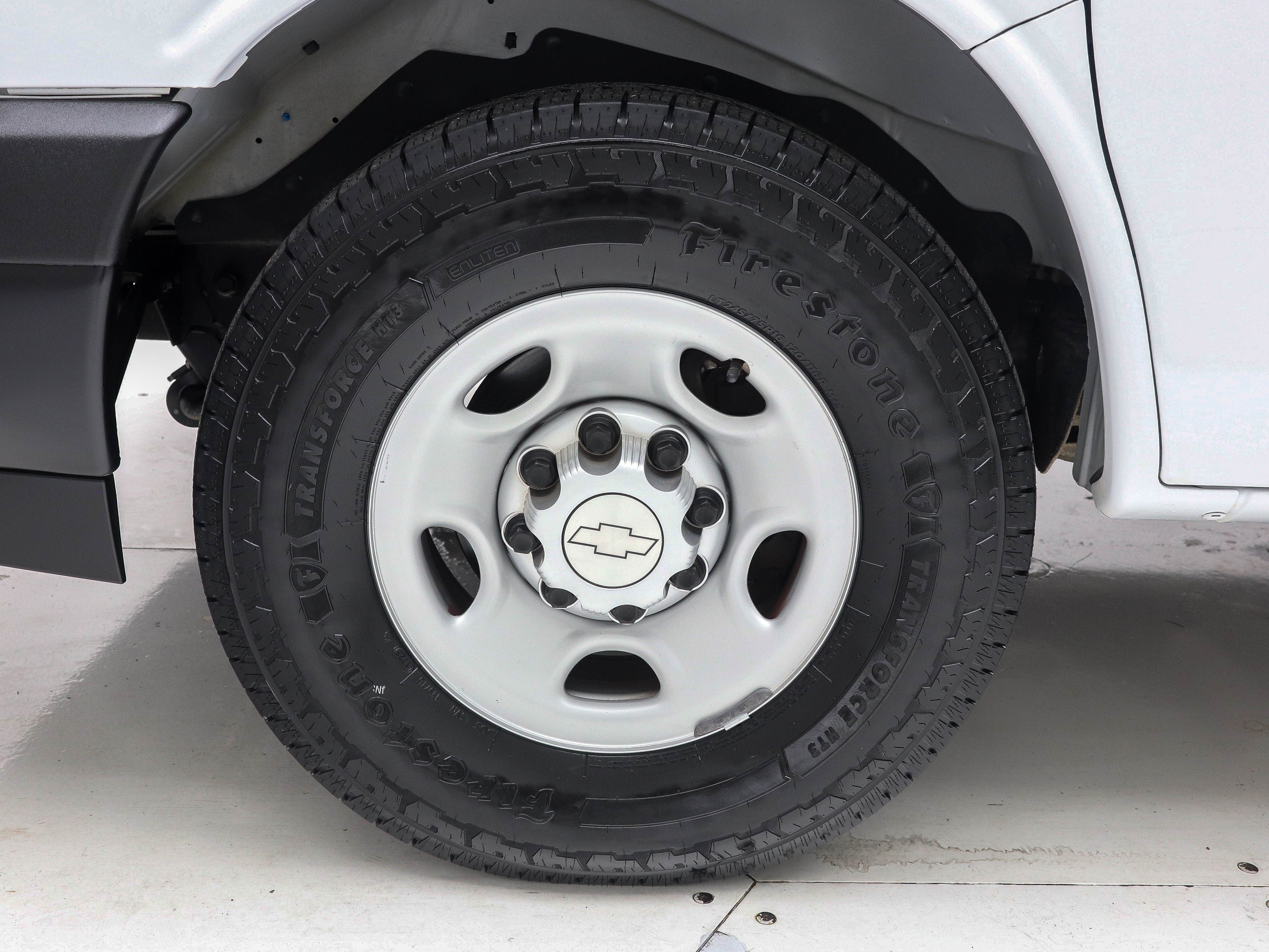 Used 2019 Chevrolet Express 3500 LS RWD image 26