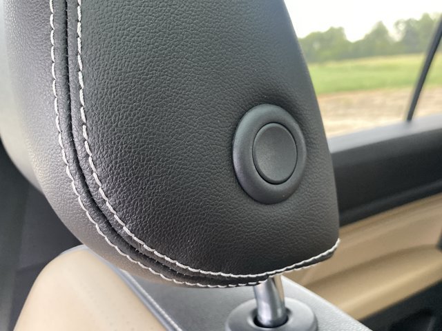Used 2021 Volkswagen Atlas Cross Sport SE w/ Panoramic Sunroof Package FWD image 28