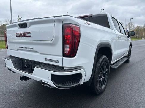 Used 2022 GMC Sierra 1500 Elevation w/ Elevation Premium Package AWD/4WD image 5