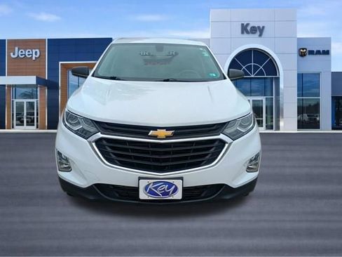 Used 2019 Chevrolet Equinox LS w/ LS Convenience Package image 9