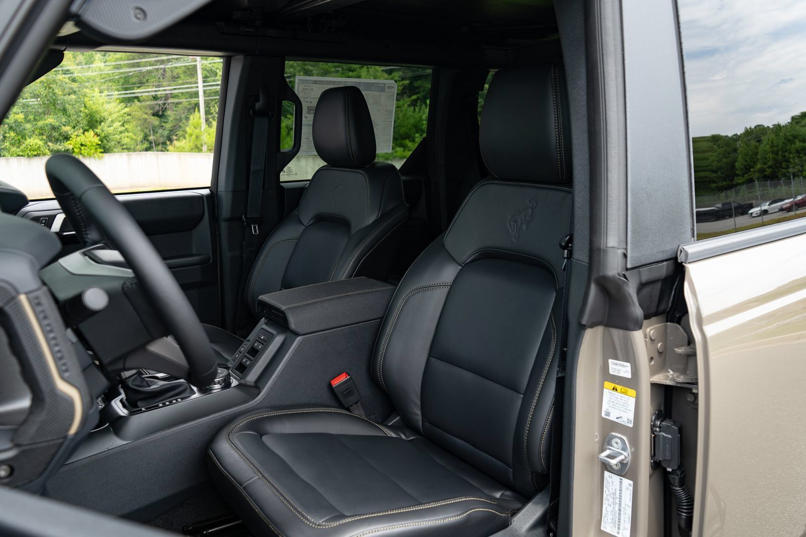 New 2026 Ford Bronco Badlands AWD/4WD image 26