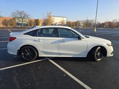 Certified 2024 Honda Civic Sport image 18