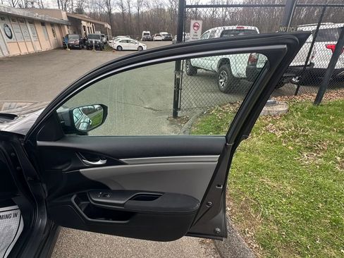 Used 2019 Honda Civic LX image 30