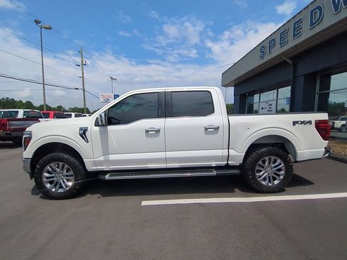 Used 2024 Ford F150 Lariat w/ Equipment Group 502A High AWD/4WD image 10