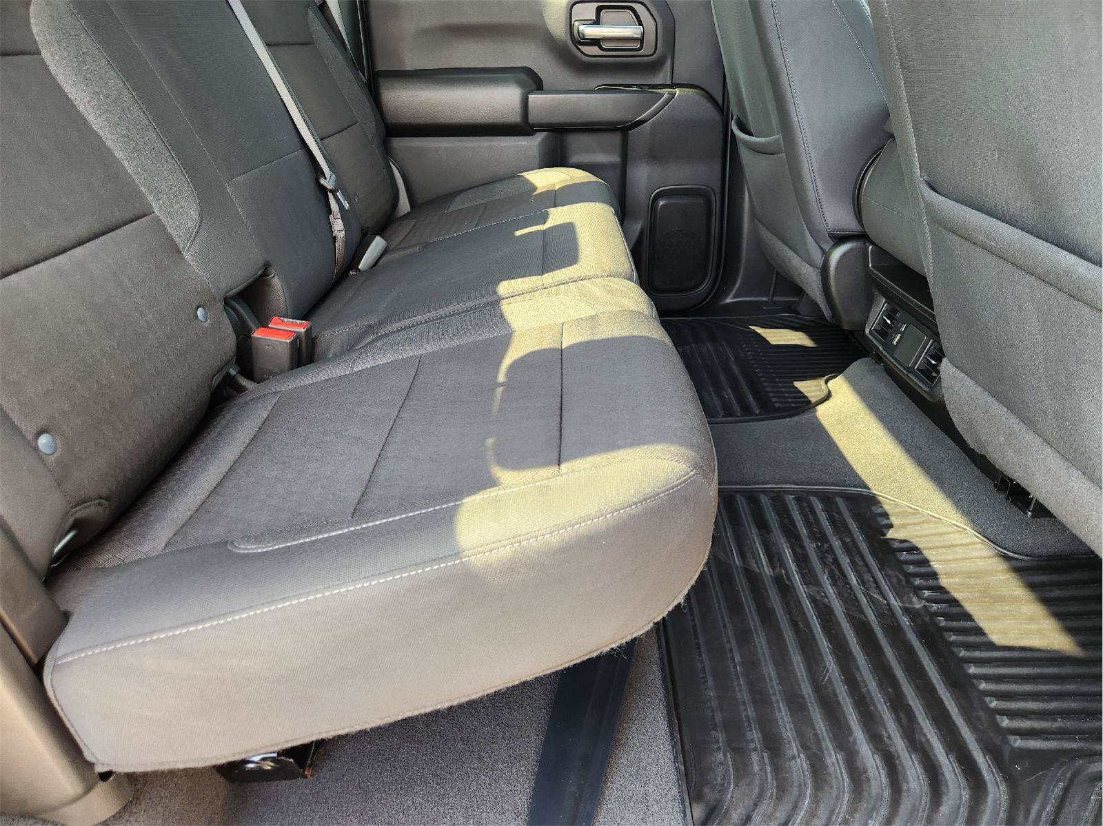 Used 2024 Chevrolet Silverado 2500 Custom w/ Custom Convenience Package AWD/4WD image 31