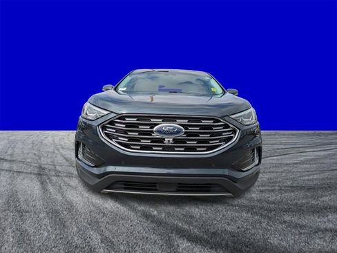 Used 2022 Ford Edge Titanium w/ Equipment Group 301A image 9