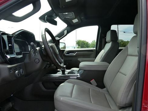 Certified 2025 Chevrolet Silverado 1500 LTZ AWD/4WD image 20