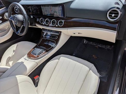 Certified 2022 Mercedes-Benz E 350 4MATIC Sedan image 23