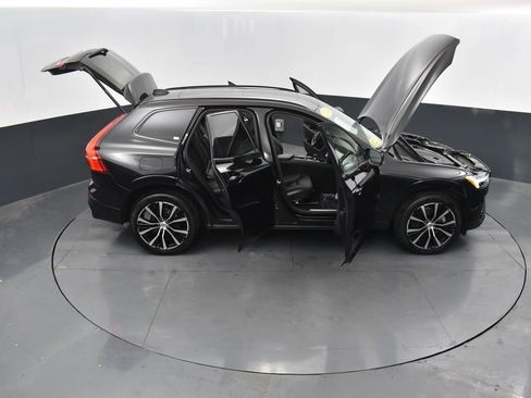 Used 2024 Volvo XC60 B5 Plus image 58
