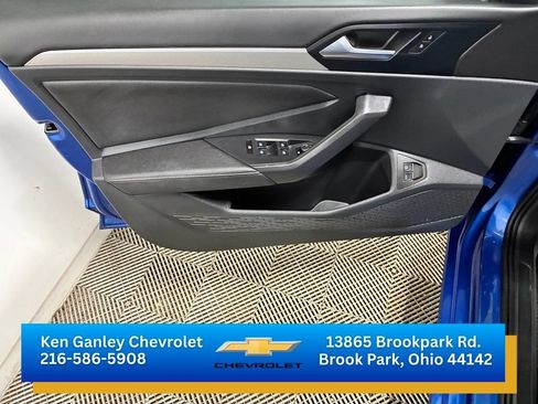 Used 2024 Volkswagen Jetta Sport FWD image 8