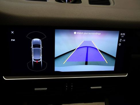 Used 2022 Porsche Cayenne image 31