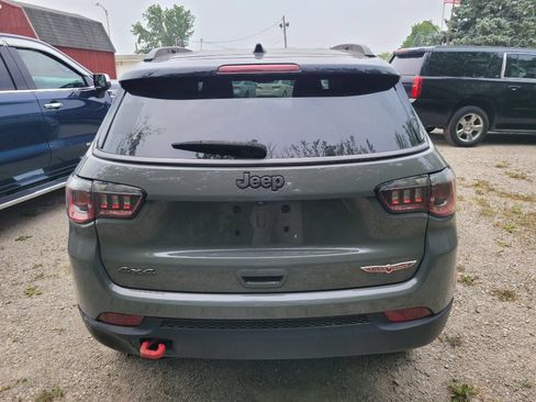Used 2019 Jeep Compass Trailhawk w/ Cold Weather Group AWD/4WD image 5