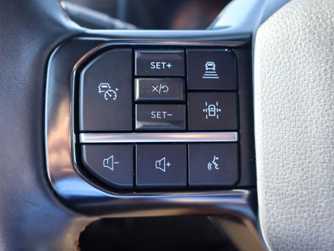 Used 2024 Ford Expedition Platinum image 19