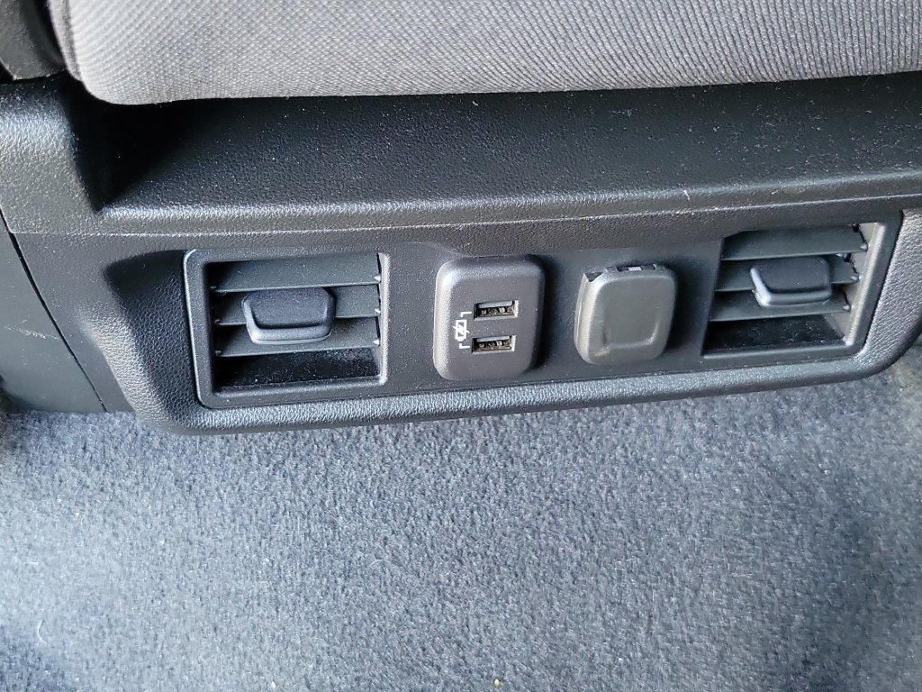 Used 2022 Chevrolet Silverado 1500 LT AWD/4WD image 20