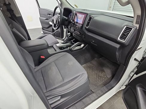 Used 2022 Nissan Frontier SV RWD image 34