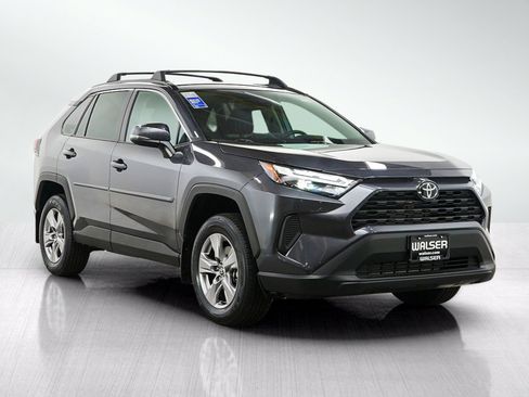 Used 2025 Toyota RAV4 XLE AWD/4WD image 7