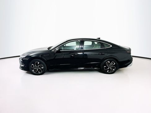 Used 2025 Hyundai Sonata SEL FWD image 4