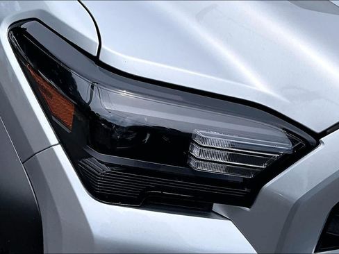 Used 2026 Toyota 4Runner SR5 RWD image 28