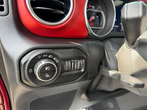 Used 2021 Jeep Gladiator Rubicon image 31
