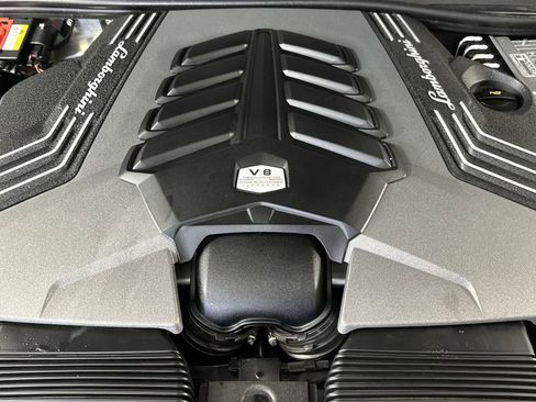Used 2023 Lamborghini Urus Performante image 28