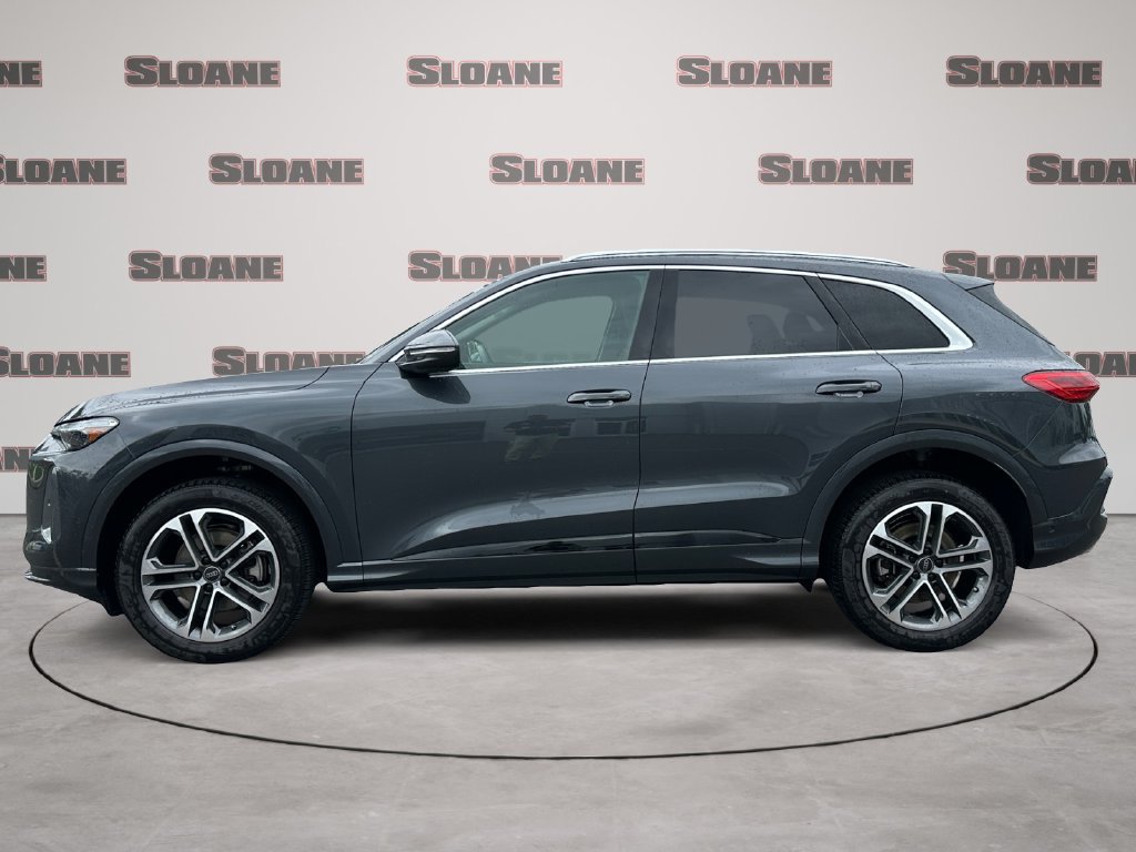 Certified 2025 Audi Q5 Premium w/ Premium Plus AWD/4WD image 2