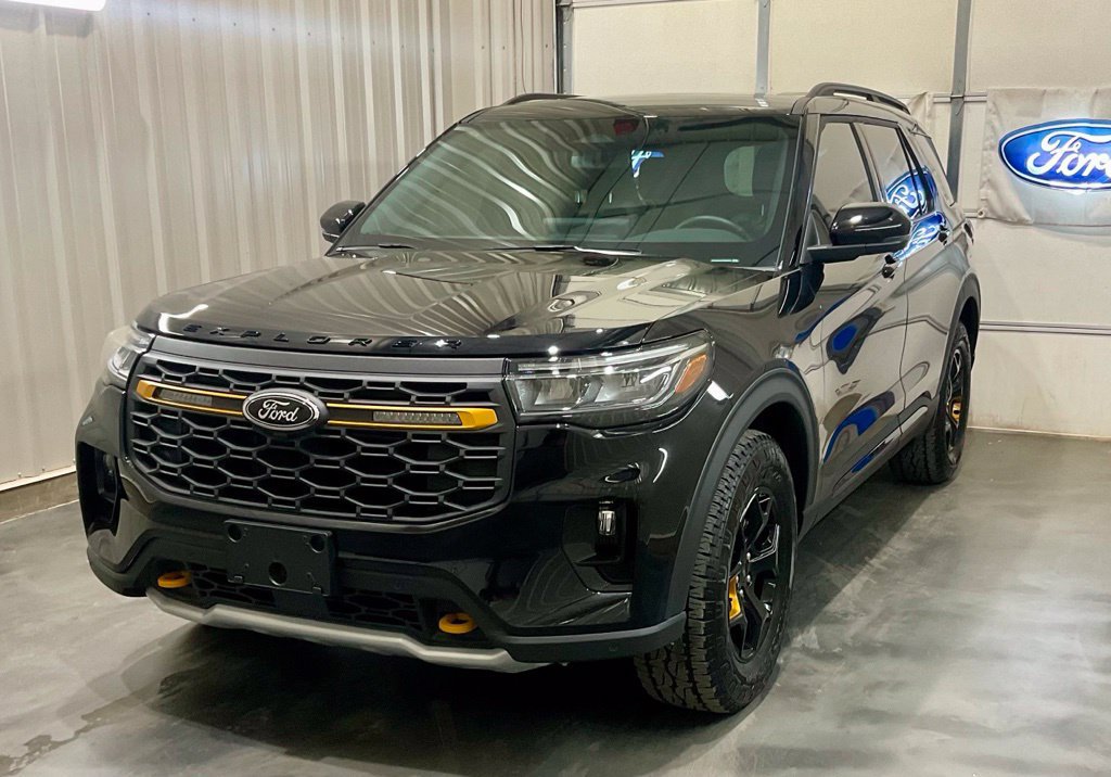 Used 2026 Ford Explorer Tremor w/ Tremor Ultimate Package AWD/4WD image 3