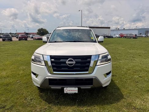 Certified 2023 Nissan Armada SL w/ Cargo Package AWD/4WD image 2