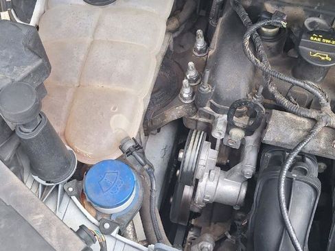 Used 2015 Ford Transit Connect XL FWD image 4