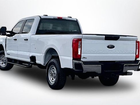Used 2024 Ford F250 XL w/ FX4 Off-Road Package AWD/4WD image 5