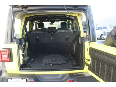 Used 2024 Jeep Wrangler Unlimited Rubicon w/ XTREMEE 35" Tire Package image 7