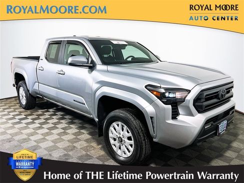 Certified 2024 Toyota Tacoma SR5 image 1