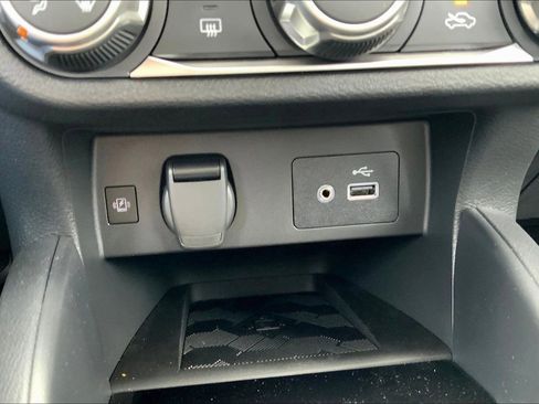 New 2025 Nissan Versa SV w/ Trunk Package image 20