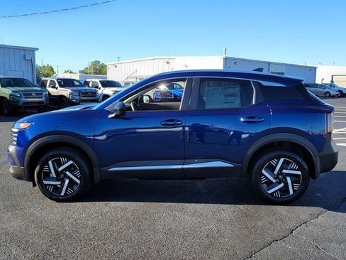 New 2026 Nissan Kicks SV w/ SV Premium Package FWD image 4