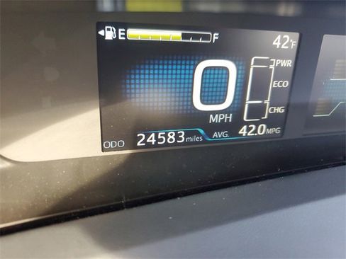 Used 2020 Toyota Prius XLE image 20